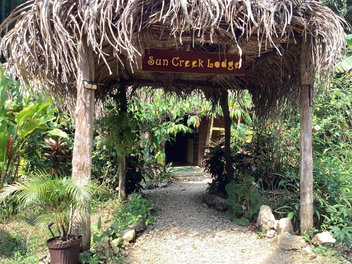 Sun Creek Lodge Punta Gorda Exteriér fotografie
